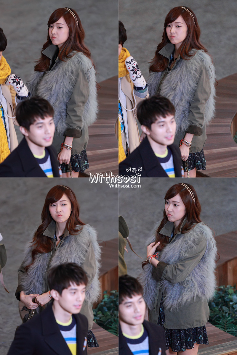 [OTHER][20-01-2012]Jessica tại trường quay của bộ phim "Wild Romance" - Page 16 1667DA3A4F33B59F4AD296