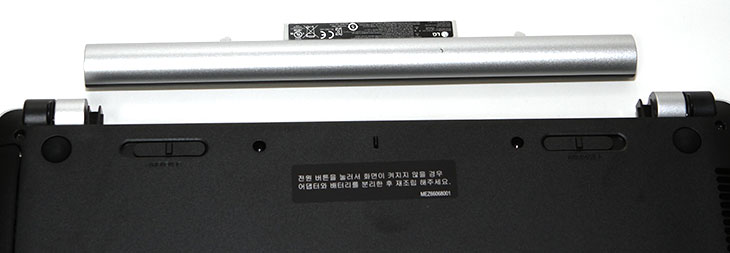 LG 노트북, 15ND540-UX50K, 벤치마크,IT,IT 제품리뷰,운영체제가 미포함되고 비교적 무난한 성능에 쓸만한 제품을 찾으시나요. 그렇다면 이 제품이 그런 용도로 사용될 수 있는데요. LG 노트북 15ND540-UX50K 벤치마크를 하면서 이 제품의 특징들을 살펴보려고 노력을 해 봤습니다. 개인적인 생각으로는 무난하다는 생각을 많기 갖게 되었는데요. 참고로 이 제품은 게이밍 노트북은 아닙니다. 제 기준에서는 고성능의 게이밍 노트북은 아니라는 것이죠. 하지만 LG 노트북 15ND540-UX50K는 15인치에 FullHD 해상도에 IPS 패널을 사용한 제품이고 무난한 성능을 가지고 있어서 문서작업용이나 사무용으로 사용하기에는 매우 충분한 사양을 가지고 있습니다. 물론 아래에서는 어느정도의 성능의 게임이 가능한지도 간단히는 알아볼 것입니다.