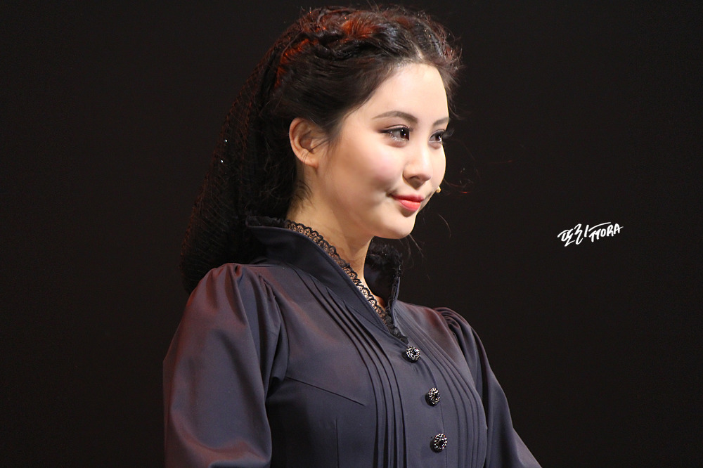 [OTHER][10-11-2014]SeoHyun tham dự buổi họp báo cho vở nhạc kịch mới của cô "Gone With The Wind" - Page 2 237F4B4754AF6D122A8286
