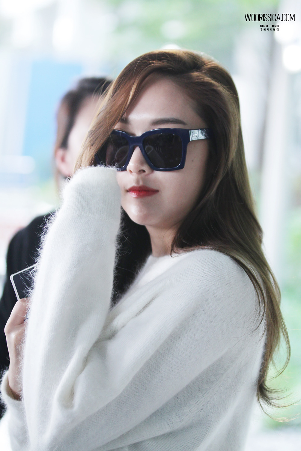 [PIC][22-10-2015]Jessica trở về Hàn Quốc vào trưa nay 25296D40562DE6C23093A3