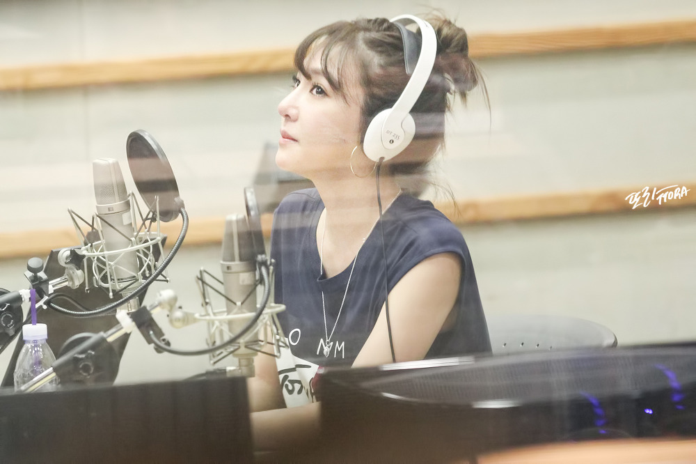 [PIC][17-05-2016]Tiffany xuất hiện tại “KBS Cool FM SUKIRA” vào tối nay 256DFA44576635CE1EE59A