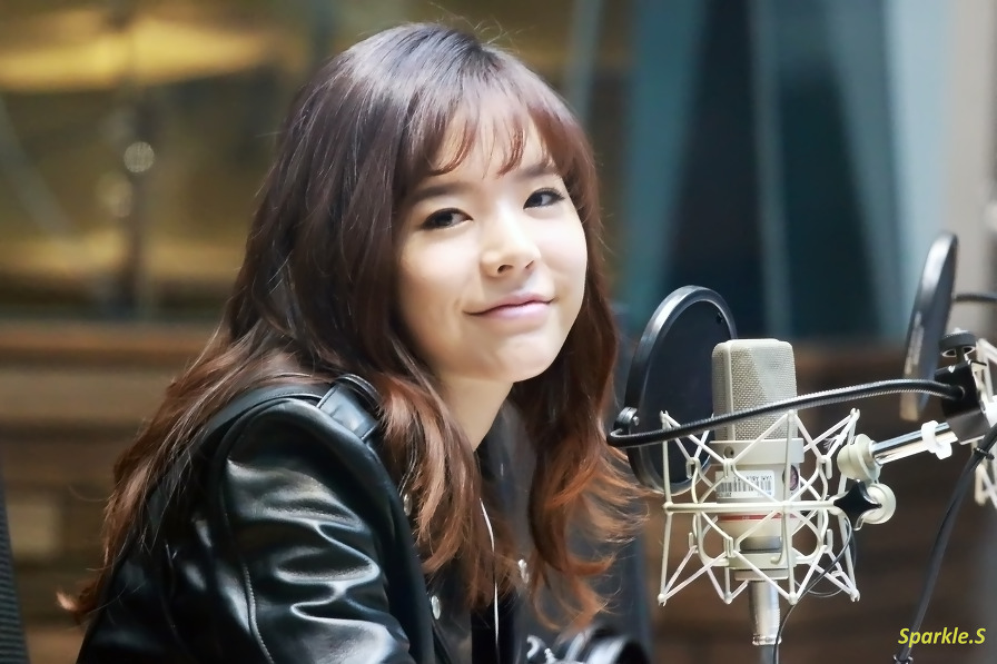 [OTHER][06-02-2015]Hình ảnh mới nhất từ DJ Sunny tại Radio MBC FM4U - "FM Date" - Page 11 266A30345551B72C28C5EE