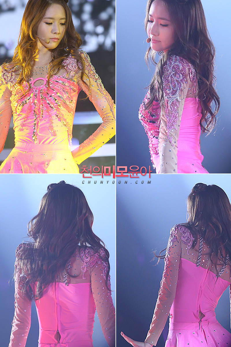 [PIC][08/09-06-2013]Hình ảnh mới nhất từ "2013 Girls' Generation's World Tour – Girls & Peace" tại Seoul, Hàn Quốc trong 2 ngày của SNSD + Selca từ hậu trường Concert của các thành viên và nhiều nghệ sĩ khác - Page 17 2701913B5248519E2A7901