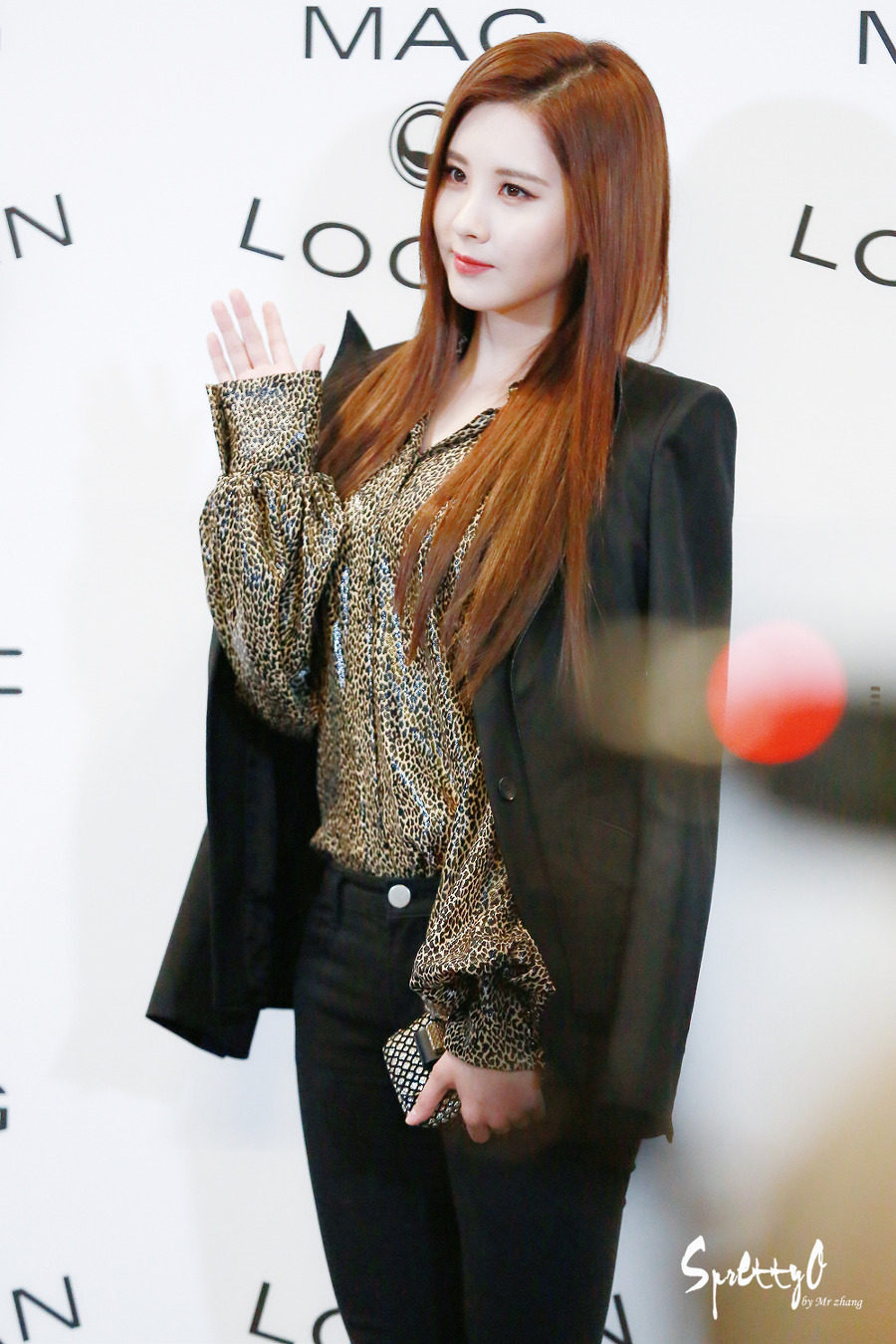 [PIC][21-10-2015]SeoHyun tham dự "HERA SEOUL FASHION WEEK S/S 2016 'MAG&LOGAN'" vào trưa nay 275A604A5628A1DA1FBE4E