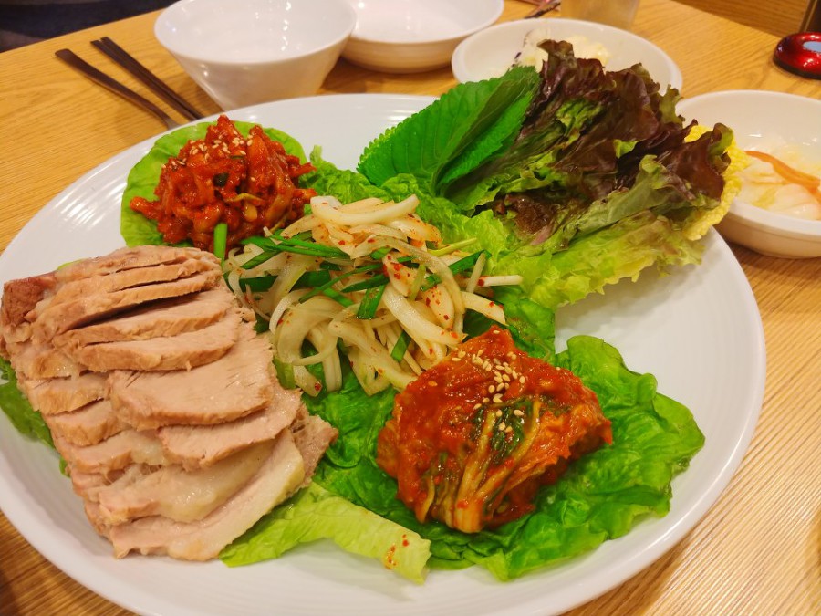 [사당역/방배] 바른식 시골보쌈 & 감자 옹심이 메뉴 가격 후기 : 보쌈 가성비 좋은 맛집