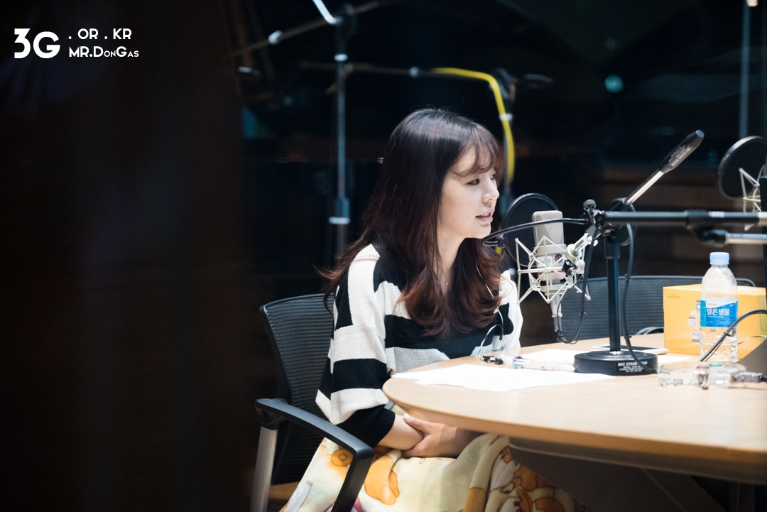 [OTHER][06-02-2015]Hình ảnh mới nhất từ DJ Sunny tại Radio MBC FM4U - "FM Date" - Page 9 21190636554262A4023E44