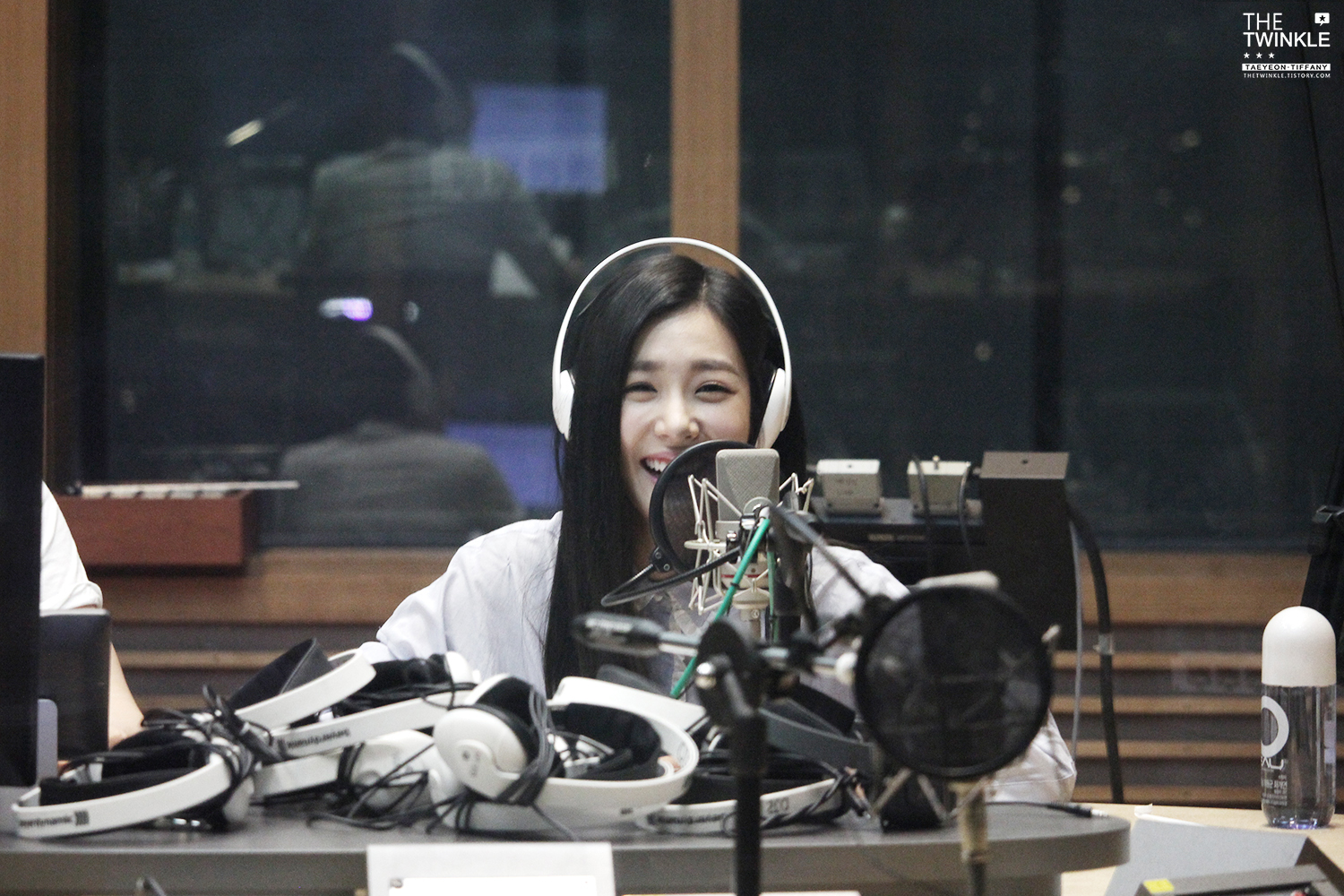 [OTHER][06-02-2015]Hình ảnh mới nhất từ DJ Sunny tại Radio MBC FM4U - "FM Date" - Page 19 217D1F37558EB21E26E168