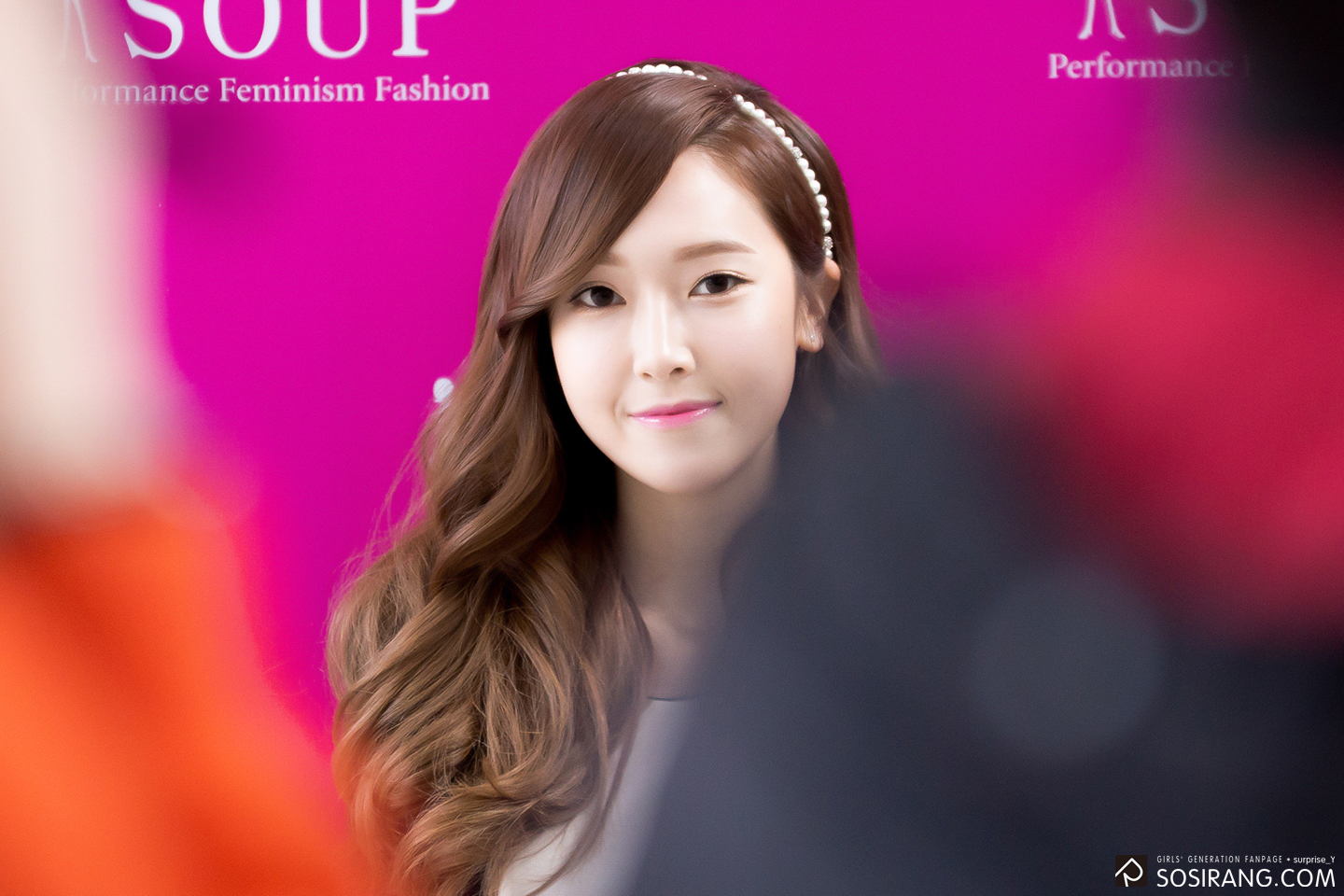 [PIC][04-04-2014]Jessica tham dự buổi fansign cho thương hiệu "SOUP" vào trưa nay 2472BE4D533FFDC824759F