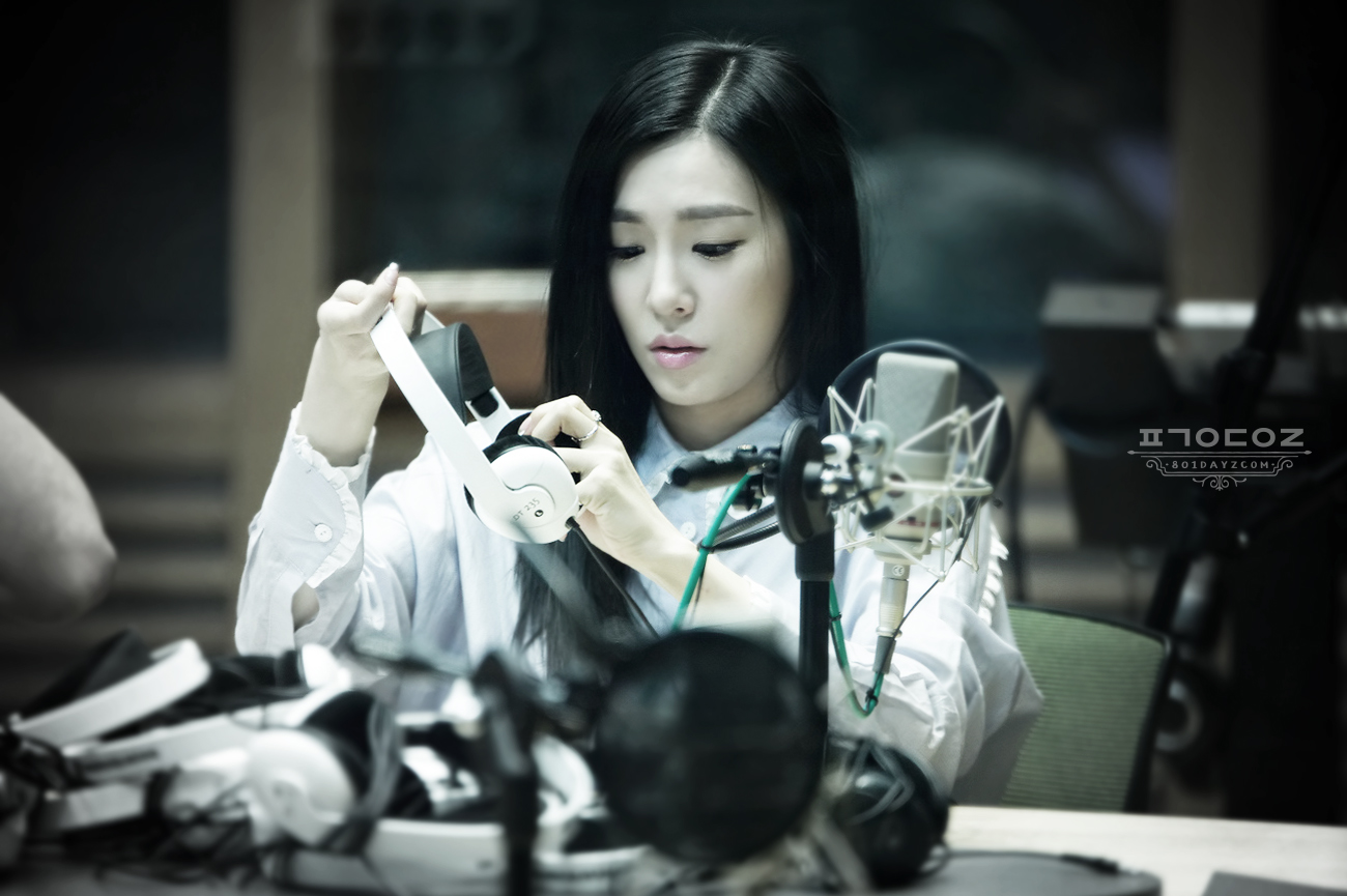 [OTHER][06-02-2015]Hình ảnh mới nhất từ DJ Sunny tại Radio MBC FM4U - "FM Date" - Page 17 255371455586B4CA31A363